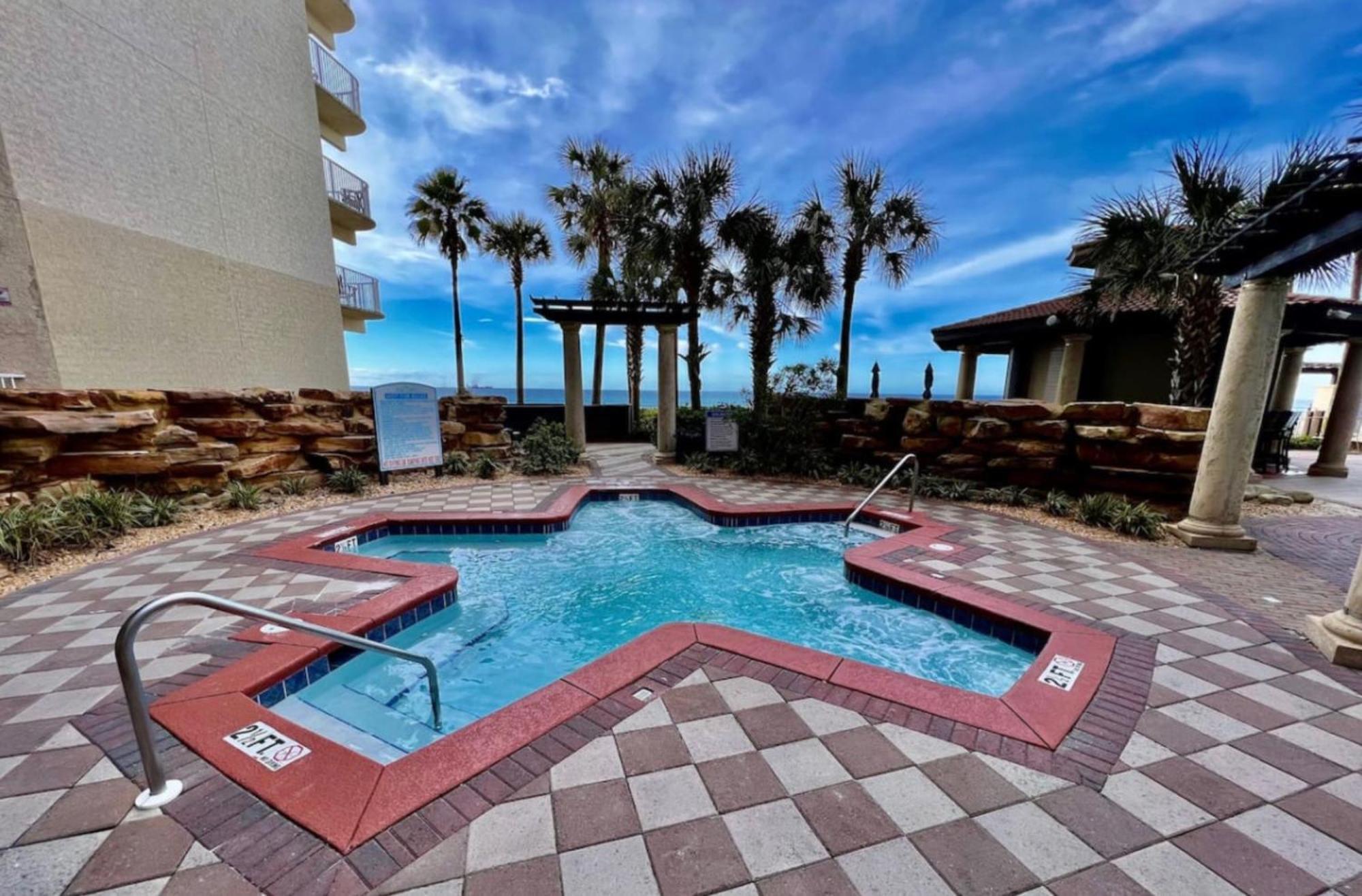 Beachfront Retreat! Spacious With Great Views! By Dolce Getaways Pcb! *