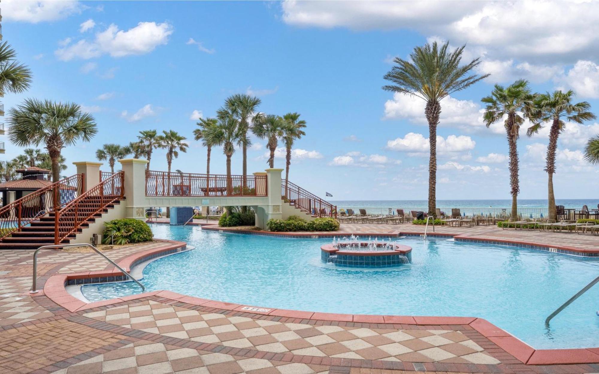 Beachfront Retreat! Spacious With Great Views! By Dolce Getaways Pcb! Apartment *