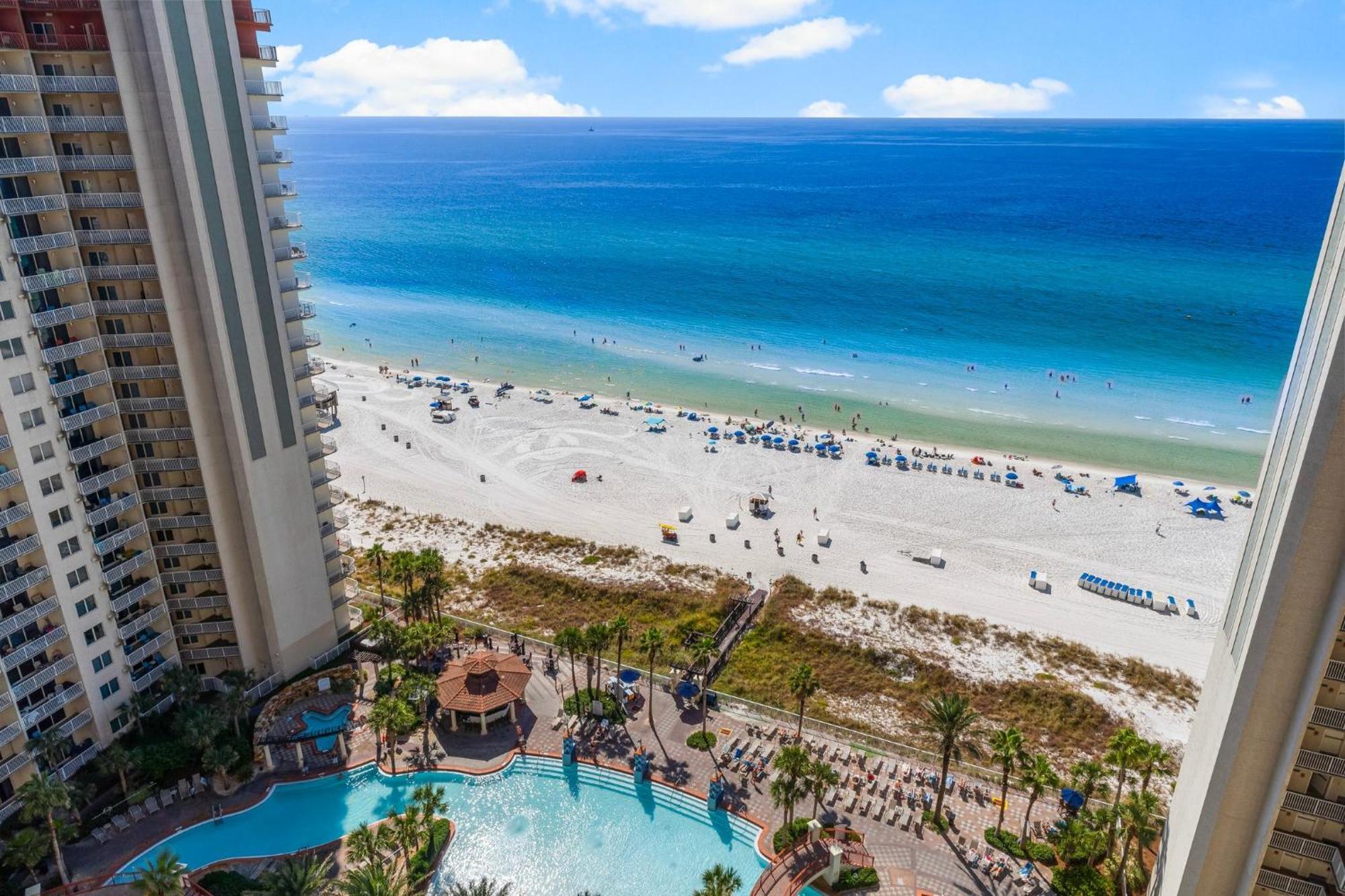 Beachfront Retreat! Spacious With Great Views! By Dolce Getaways Pcb!