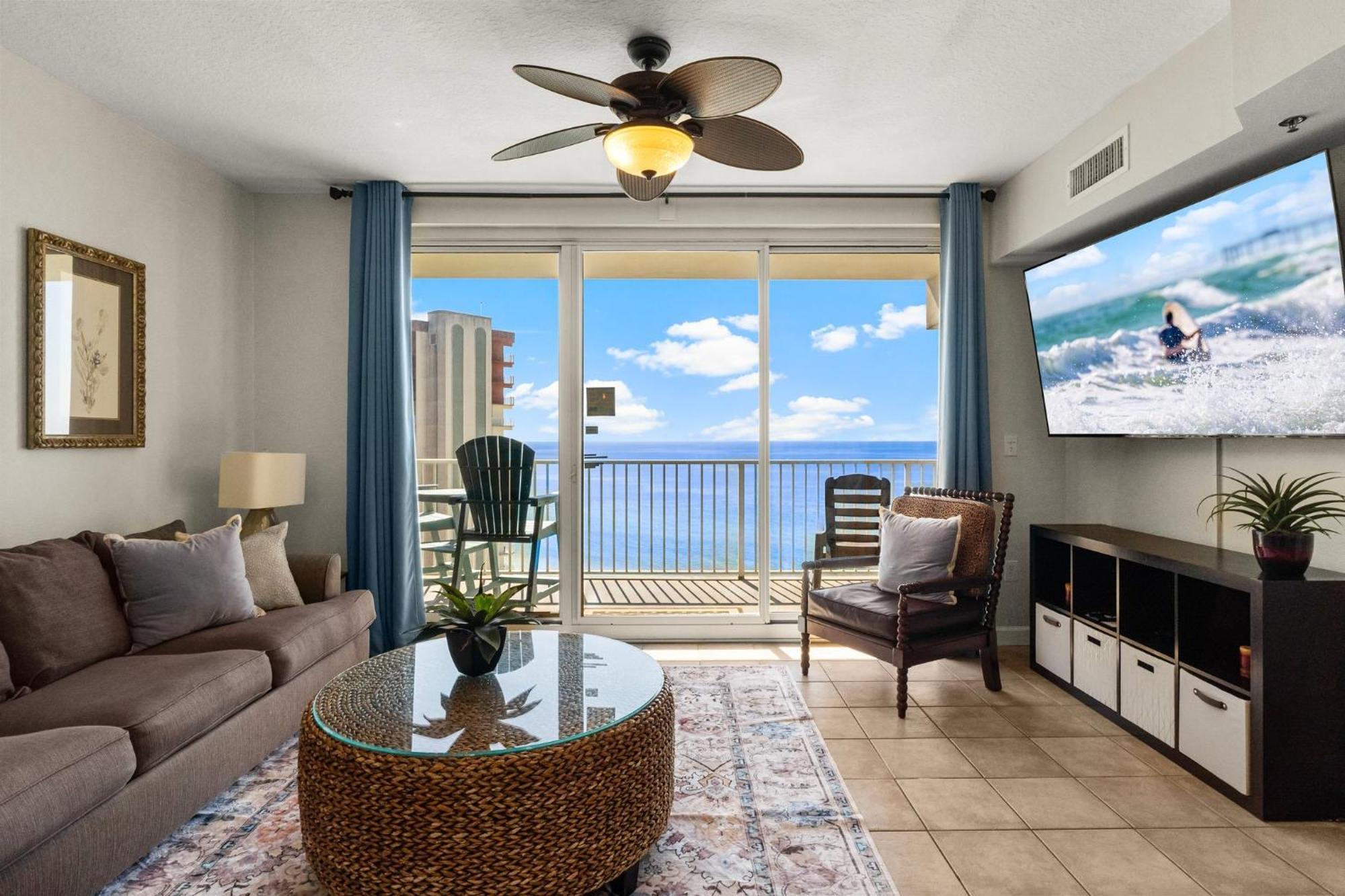 Apartment Beachfront Retreat! Spacious With Great Views! By Dolce Getaways Pcb!
