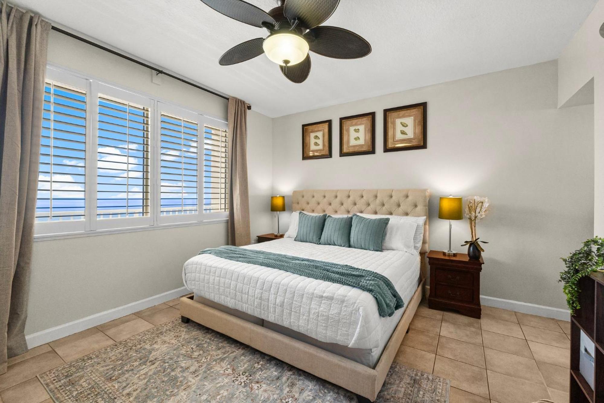 Apartment Beachfront Retreat! Spacious With Great Views! By Dolce Getaways Pcb! Panama City Beach